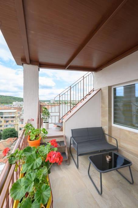 Sunset Luxury Apartment Варна Екстериор снимка